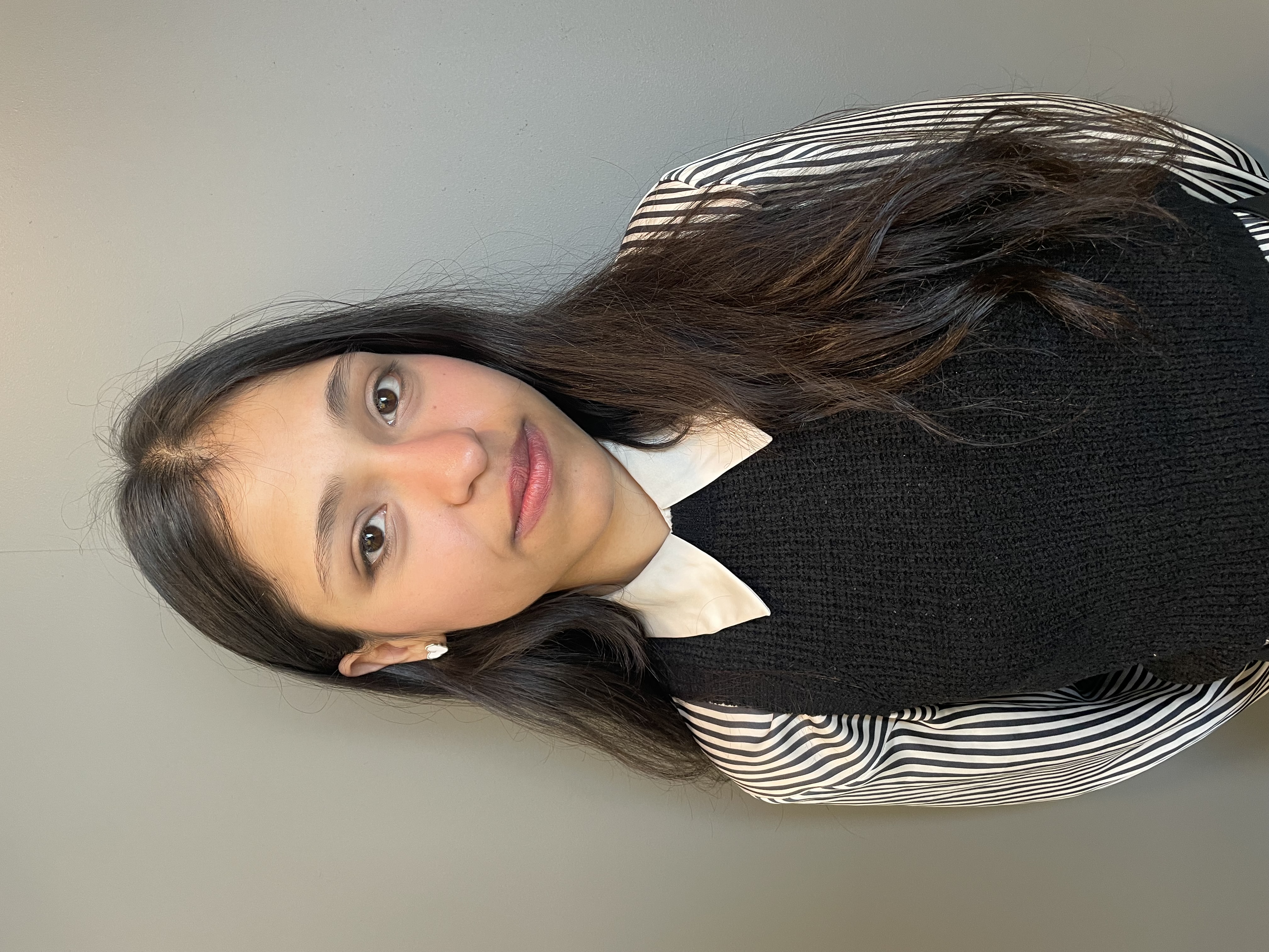 Hola, mi nombre es Denisse Acosta, Ejecutiva Comercial en Regum. Te estaré contactando para brindarte la información solicitada.