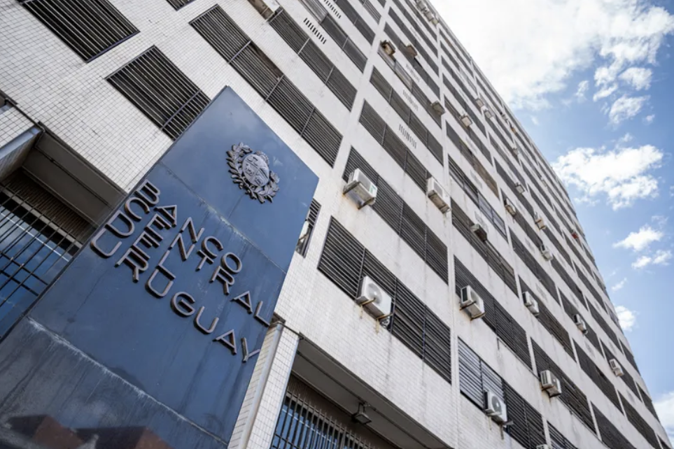 Aumenta preocupación entre las autoridades por estafas de supuestos ‘brokers’, mientras piden regular el sector